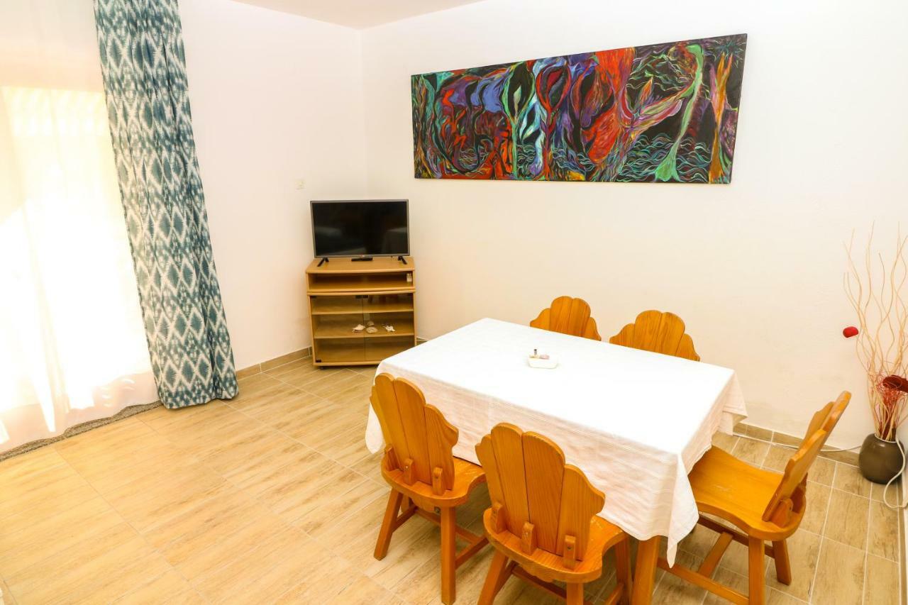 Apartments Reljic With Terrace Baška Buitenkant foto
