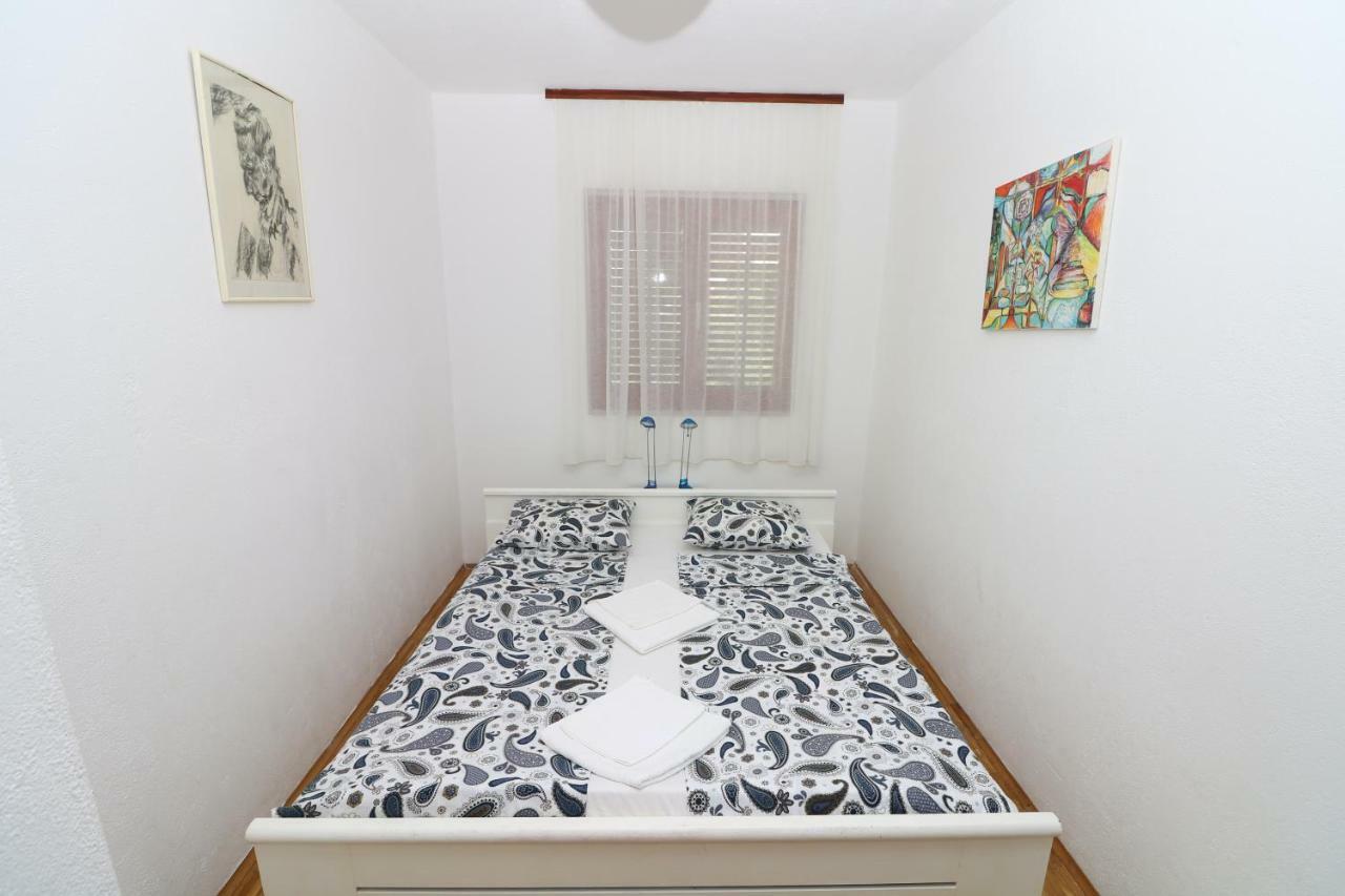 Apartments Reljic With Terrace Baška Buitenkant foto