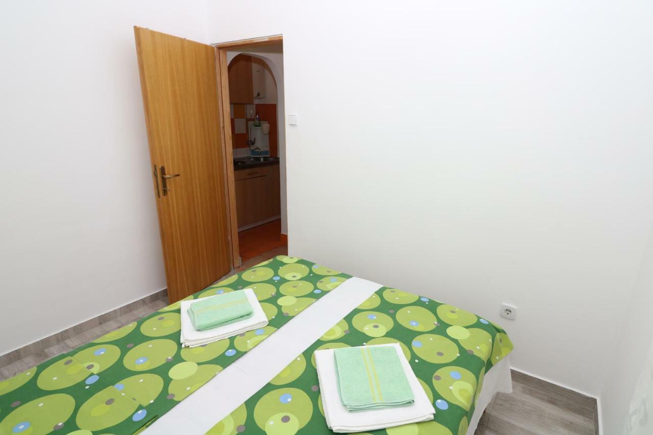 Apartments Reljic With Terrace Baška Buitenkant foto